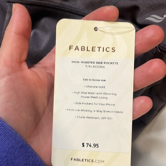 FABLETICS purelux high waisted sidepockets shine 7/8 leggings metallic purple  M - Picture 5 of 6